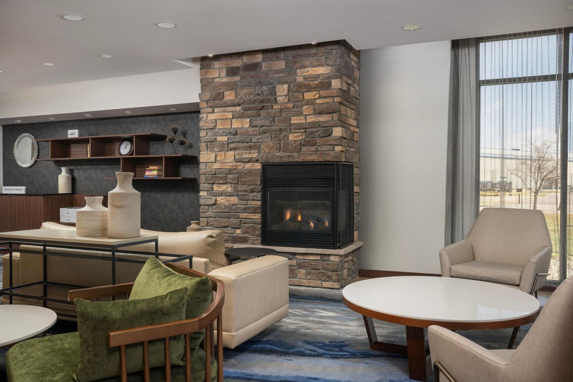 Fairfield Inn & Suites By Marriott Sioux Falls Airport المظهر الخارجي الصورة